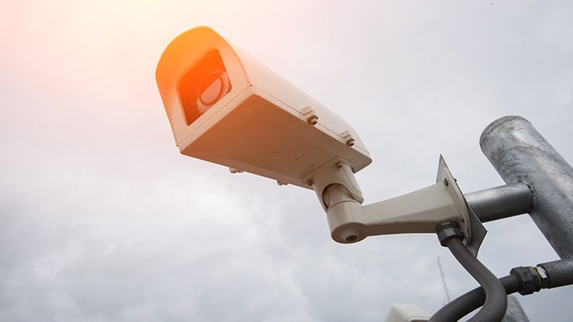 Caméra surveillant la circulation.
