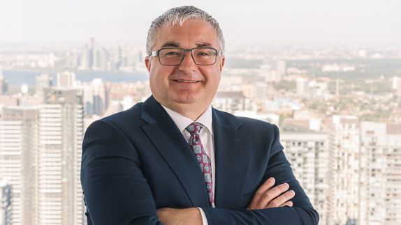 John Mattioli, Directeur administratif